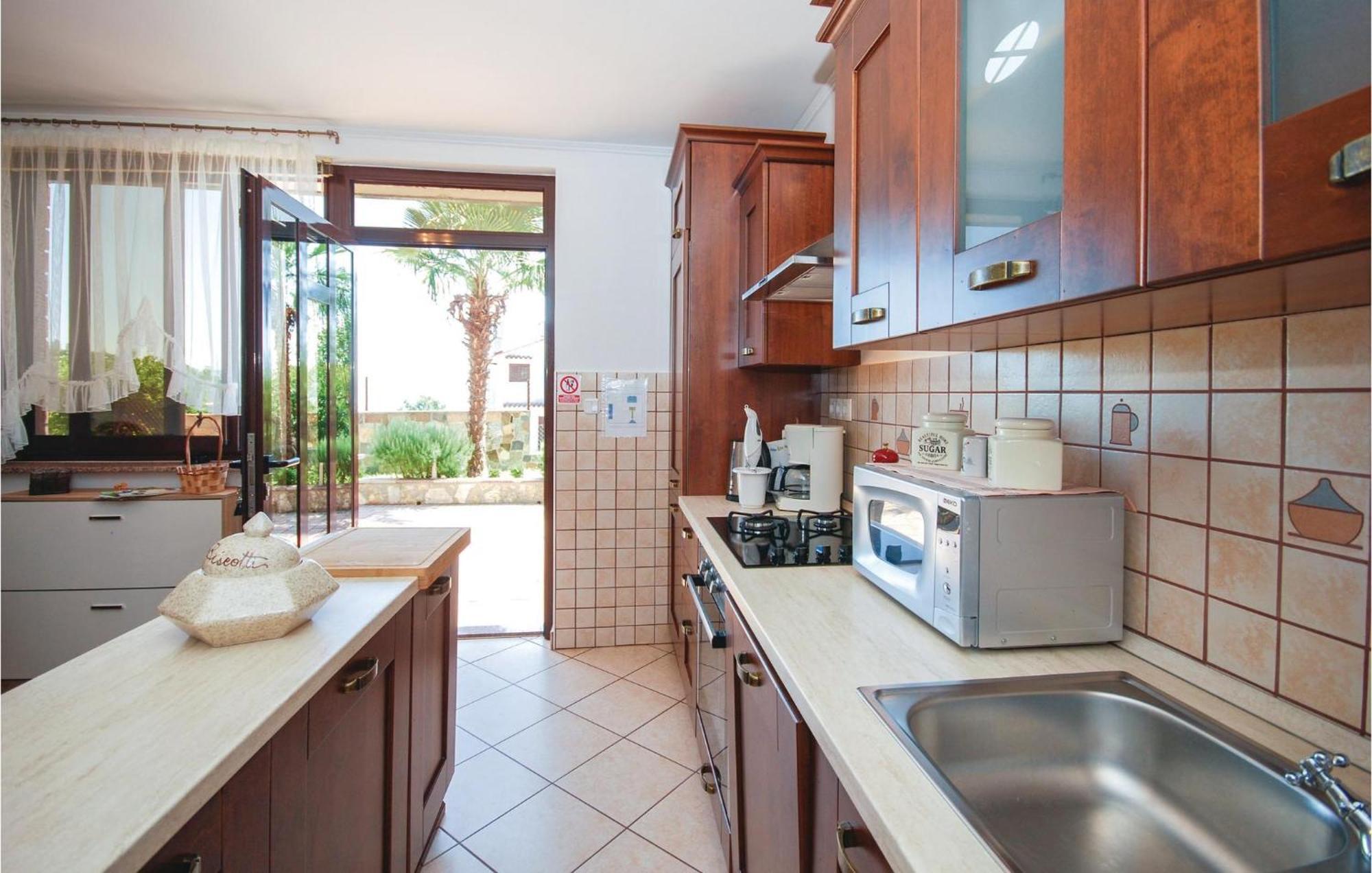 Beautiful Apartment In Lovran With Wifi 외부 사진